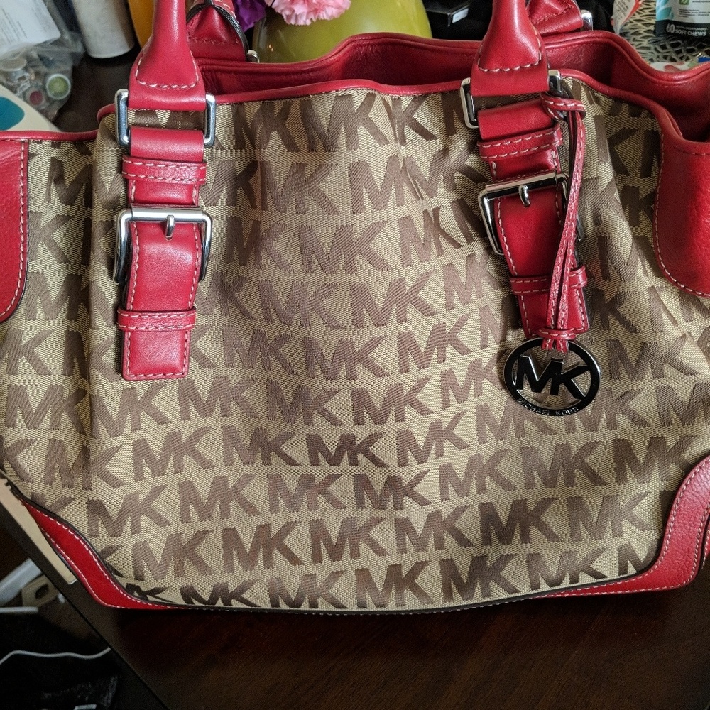 Michael kors handbag